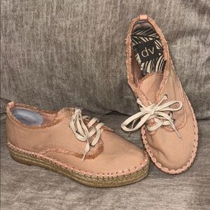 6 1/2 women Dolce Vita DV Peach Canvas platform casual lace up shoes espadrille